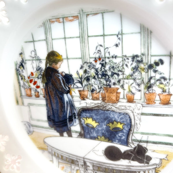 カール ラーション ヴィンテージ デコレーション プレート 花の窓 BLOMSTERVINDUET ビングオーグレンダール Bing&Grondahl  スウェーデン デンマーク 壁掛け 飾り 皿 アート Carl Larsson Φ21.5cm
