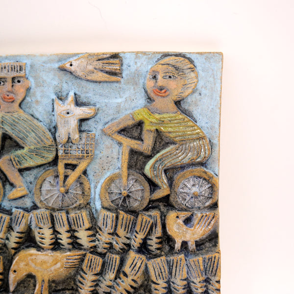 陶板  Cycling along the Rye セラミックアート  Hilke Maclntyre Scotland　スコットランド