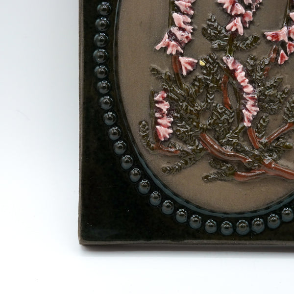 陶板 ピンクの花(ヒース) Jie gantofta  Aimo Nietosvuori  Sweden ヴィンテージ　スウェーデン