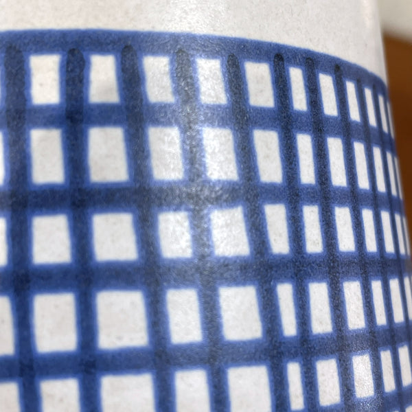 フラワーベース 花瓶 レア品  ホワイト ブルー white blue ウプサラエクビー マリシムルソン Upsala Ekeby 北欧 ヴィンテージ スウェーデン Sweden Peruシリーズ Mari Simmulson
