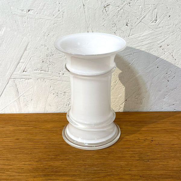 フラワーベース 花瓶 ガラス ホワイト White Holmegaard Otto Brauer 北欧 ヴィンテージ ホルムガード デンマーク Denmark