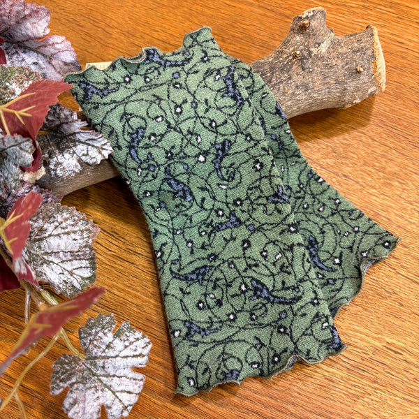 リストウォーマー  ウール 緑 green  スウェーデン エドゥルスドッター Isfa green Edursdotter wool sweden wrist warmers