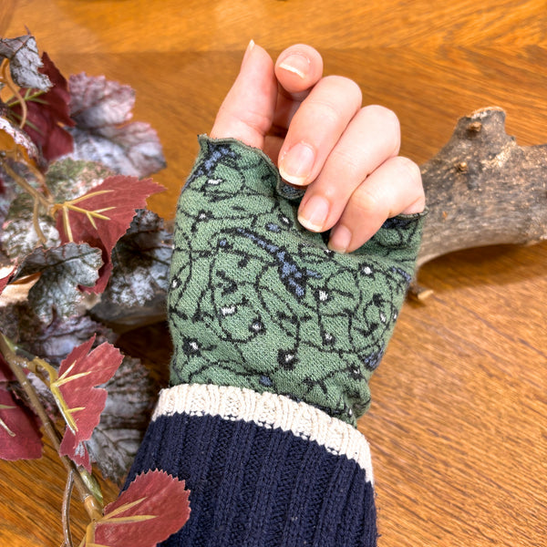 リストウォーマー  ウール 緑 green  スウェーデン エドゥルスドッター Isfa green Edursdotter wool sweden wrist warmers