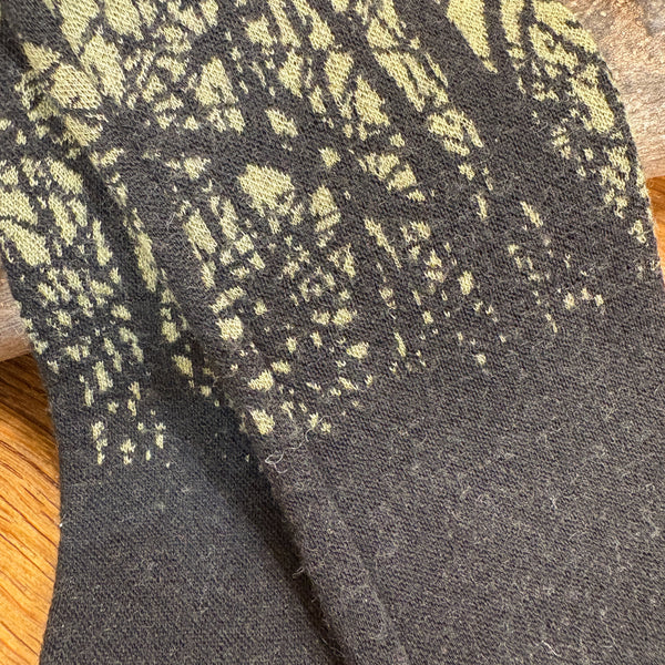 リストウォーマー  ウール 黒・緑 black/green  スウェーデン エドゥルスドッター Cherry Bleck-Green2  Edursdotter wool sweden wrist warmers