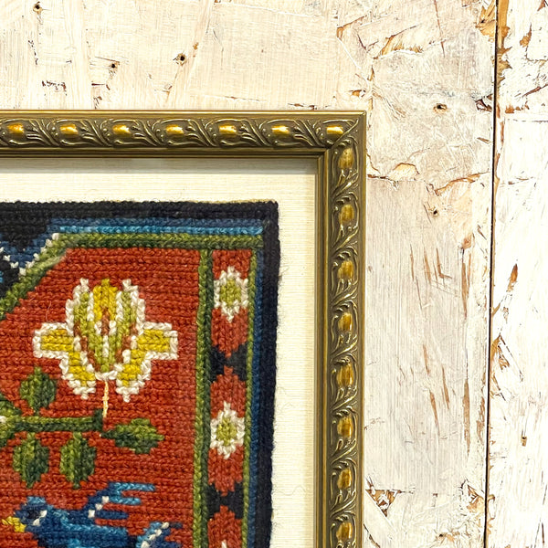 スウェーデン アート ヴィンテージ 刺繍 青い鳥とロバに乗る人 ツヴィスト Tvist  壁掛け 北欧 vintage 【額送A】