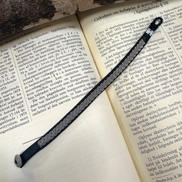 サーミ ブレスレット VINTER 黒 black ハンドメイド 北欧 スウェーデン アクセサリー SAMI Sweden