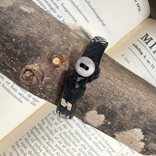 サーミ ブレスレット SKOG black 黒 ハンドメイド 北欧 スウェーデン アクセサリー SAMI Sweden