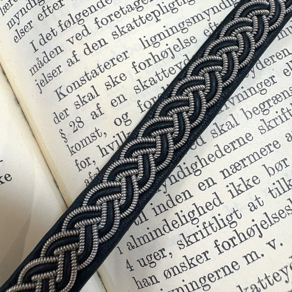サーミ ブレスレット SKOG black 黒 ハンドメイド 北欧 スウェーデン アクセサリー SAMI Sweden