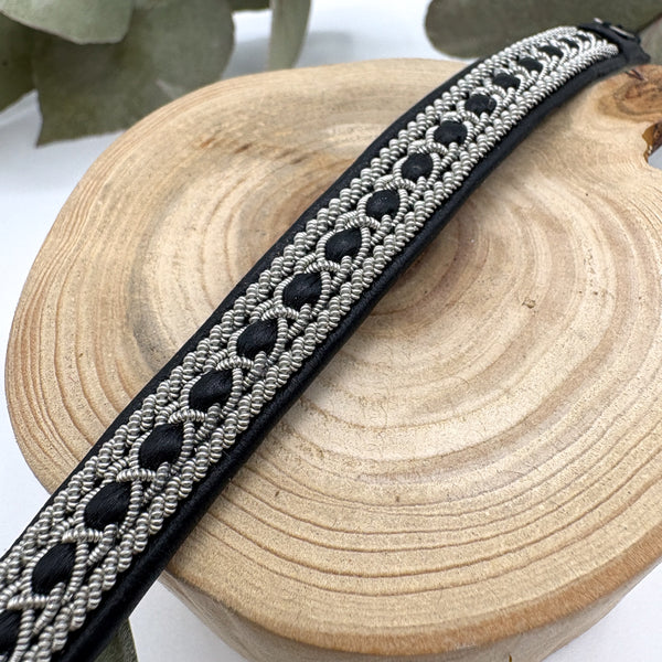 サーミ ブレスレット Dagmar Black 黒 ハンドメイド 北欧 スウェーデン アクセサリー SAMI Sweden