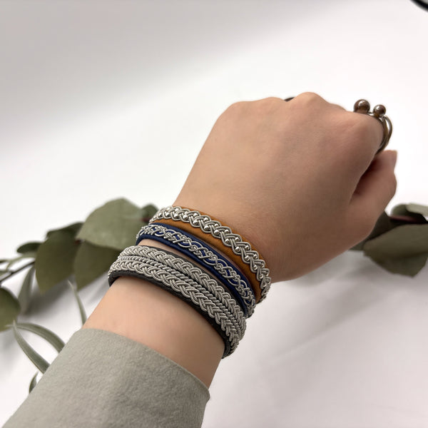 サーミ ブレスレット Svea Blue 青 ハンドメイド 北欧 スウェーデン アクセサリー SAMI Sweden