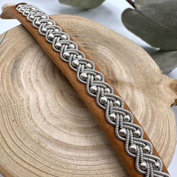 サーミ ブレスレット Adele キャメル ハンドメイド 北欧 スウェーデン アクセサリー SAMI Sweden