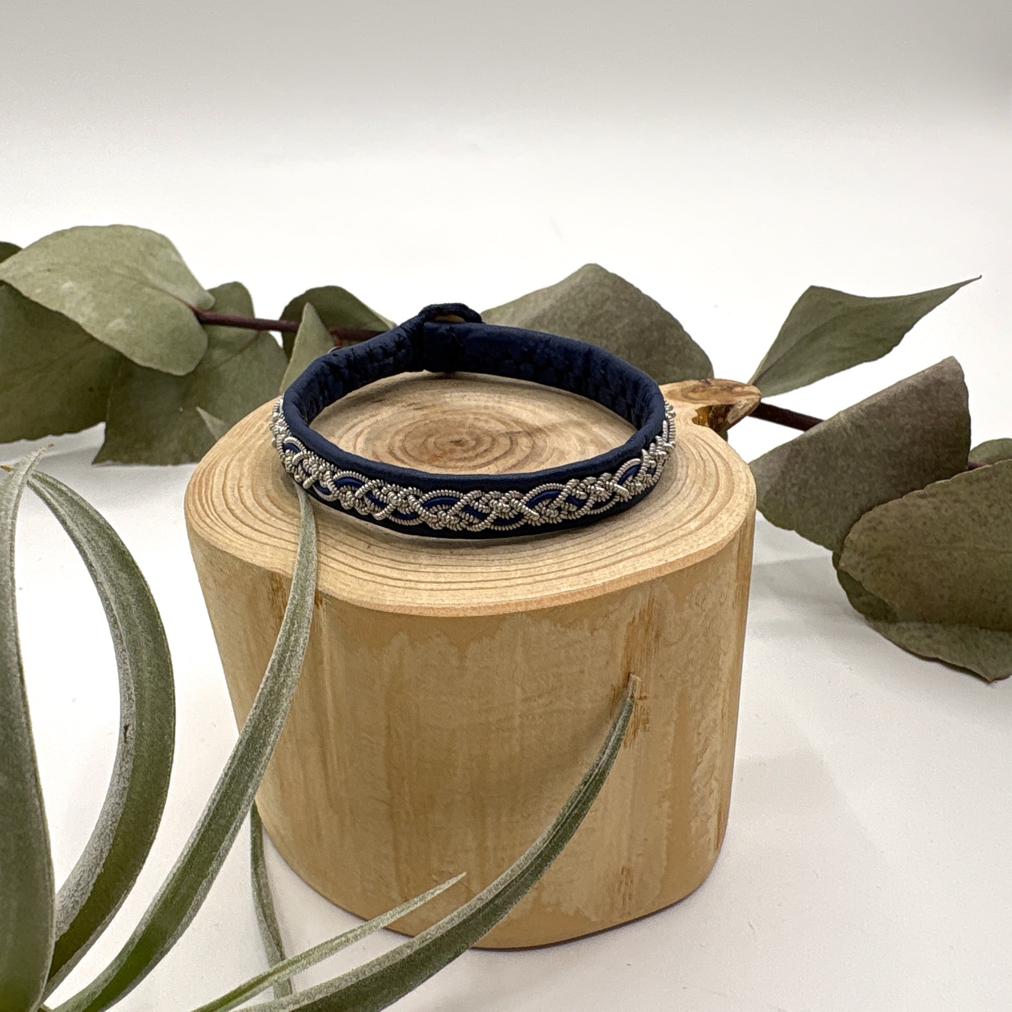 サーミ ブレスレット Svea Blue 青 ハンドメイド 北欧 スウェーデン アクセサリー SAMI Sweden