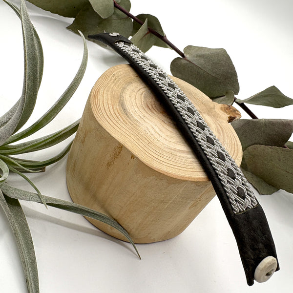 サーミ ブレスレット Freja グレー ハンドメイド 北欧 スウェーデン アクセサリー SAMI Sweden
