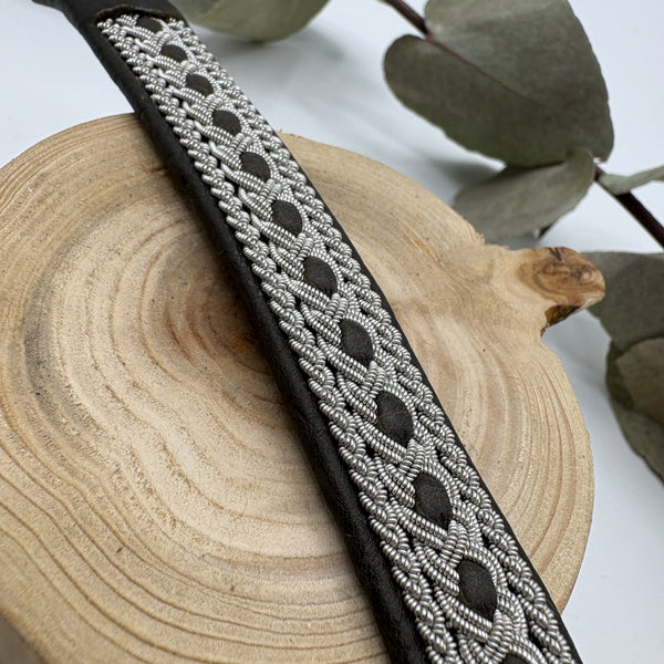 サーミ ブレスレット Freja グレー ハンドメイド 北欧 スウェーデン アクセサリー SAMI Sweden