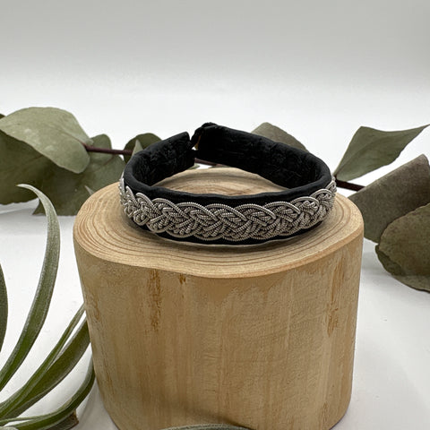 サーミ ブレスレット Stina Black 黒 ハンドメイド 北欧 スウェーデン アクセサリー SAMI Sweden