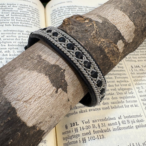 サーミ ブレスレット GLANTA Black 黒 ハンドメイド 北欧 スウェーデン アクセサリー SAMI Sweden