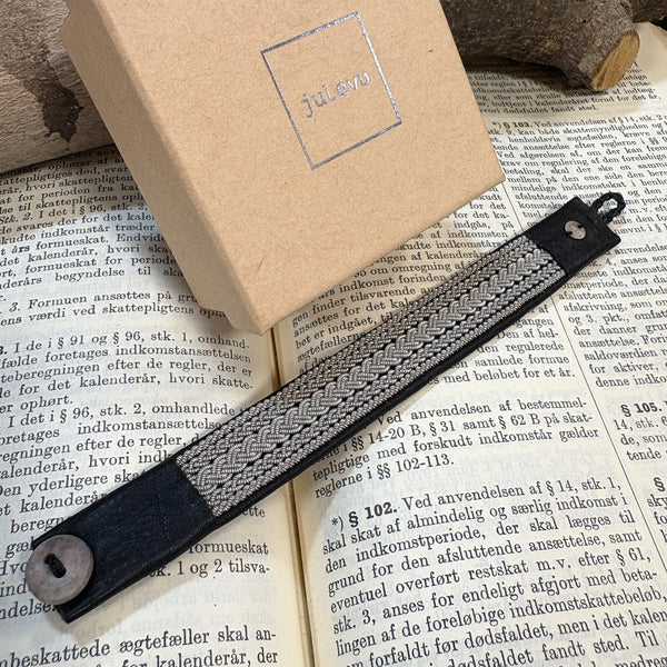 サーミ ブレスレット ABISKO 黒 ハンドメイド 北欧 スウェーデン アクセサリー SAMI Sweden
