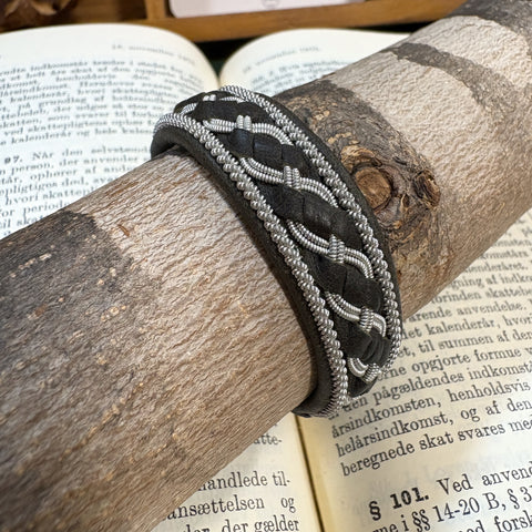 サーミ ブレスレット Harry KEBNE Black 黒 ハンドメイド 北欧 スウェーデン アクセサリー SAMI Sweden