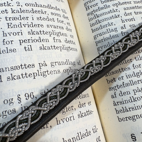 サーミ ブレスレット Svea AUROA green 緑 ハンドメイド 北欧 スウェーデン アクセサリー SAMI Sweden