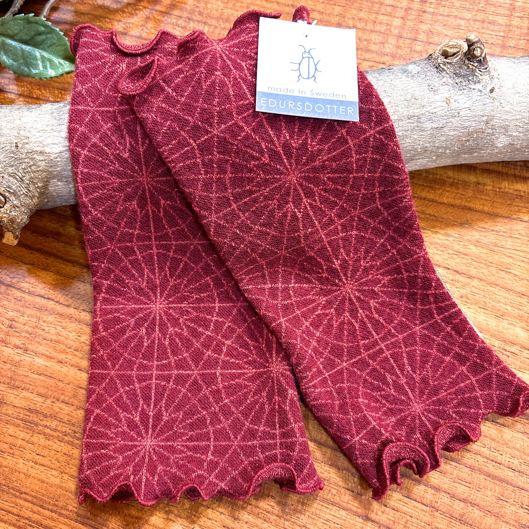 リストウォーマー  ウール 赤 red スウェーデン エドゥルスドッター circle apfel Edursdotter wool sweden wrist warmers